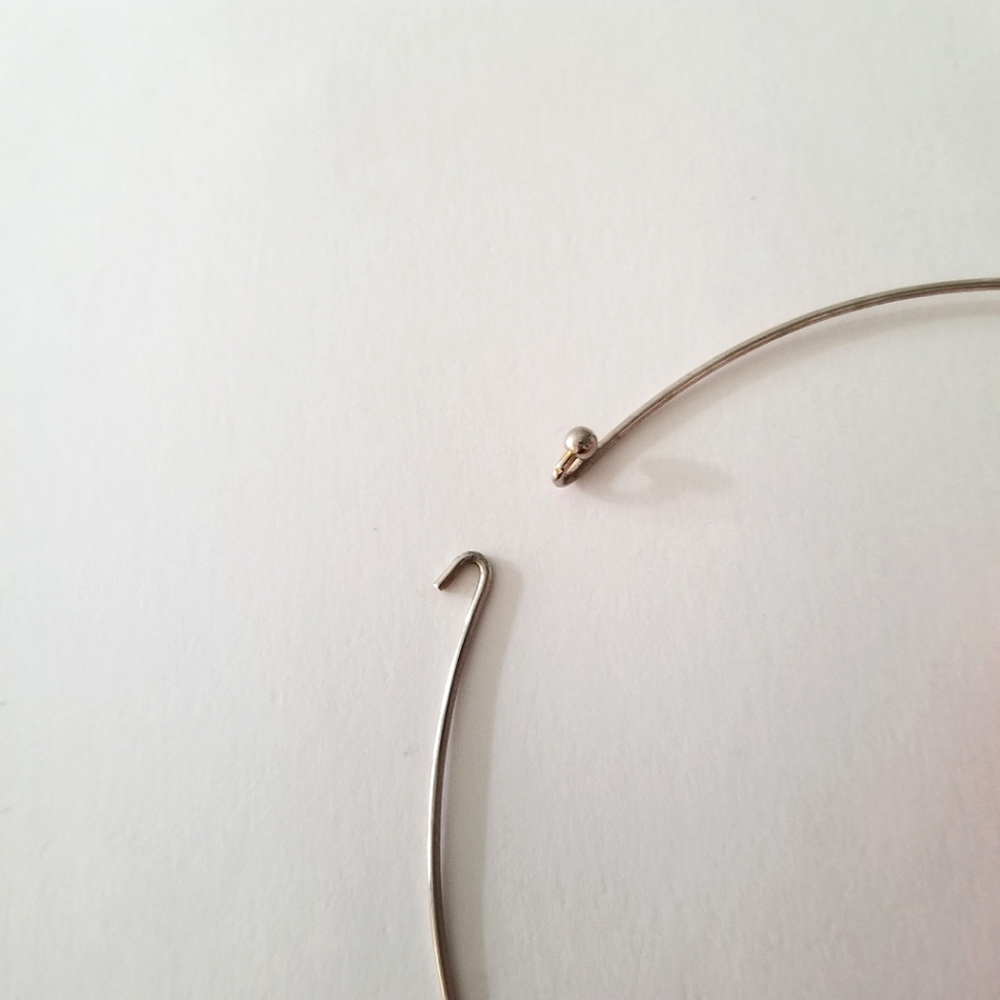 Metal Rings Necklace - Picture 3 of 4